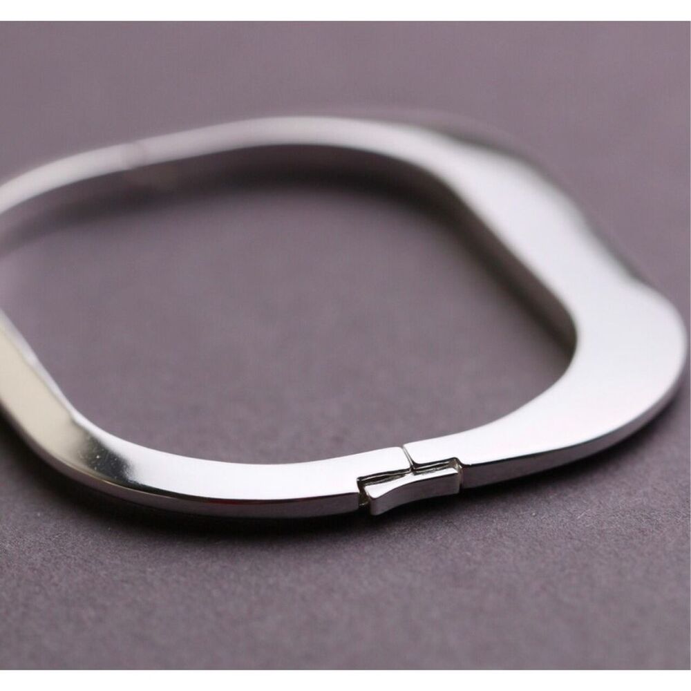 Jenny Bird rectangle cushion bangle silver excellent condition - Picture 3 of 6